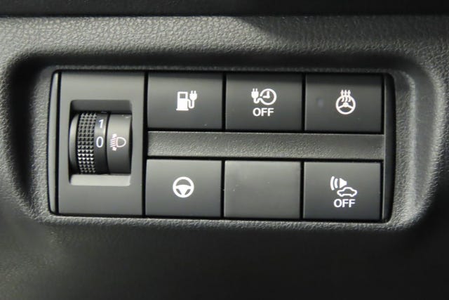 2021 NISSAN LEAF - 10