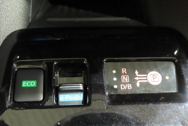 2021 NISSAN LEAF - 19