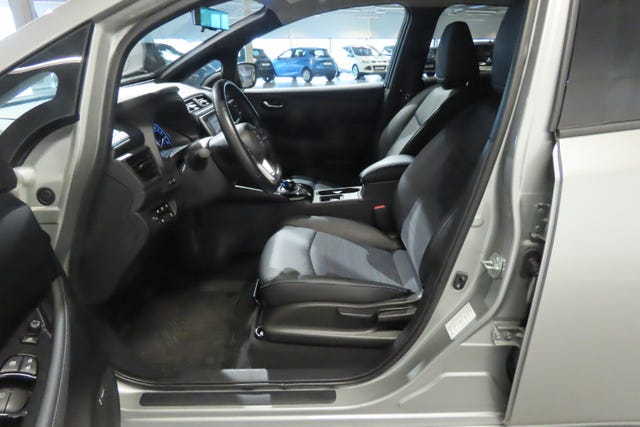 2021 NISSAN LEAF - 8
