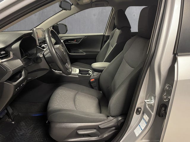 2021 TOYOTA RAV4 - 11