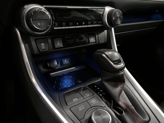 2021 TOYOTA RAV4 - 24