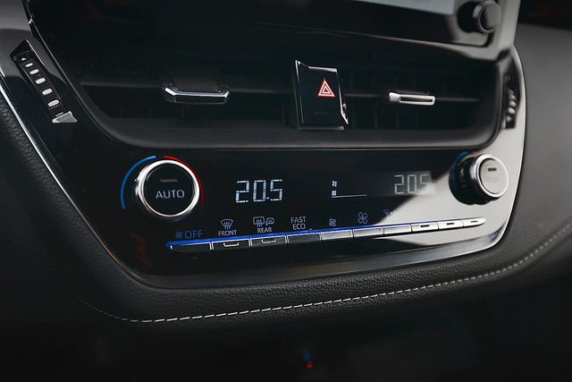 2021 TOYOTA COROLLA - 28