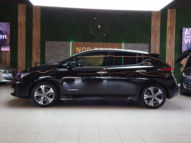 SJNFAAZE1U0052747 2019 NISSAN LEAF-5