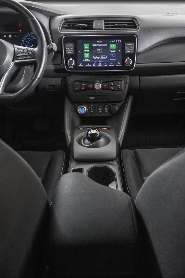 2021 NISSAN LEAF - 14