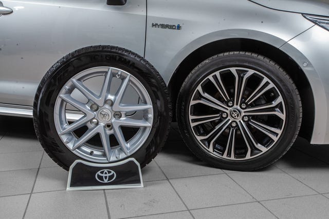 2020 TOYOTA COROLLA - 17