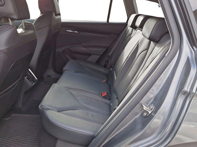 TMBLE9NY5NF057638 2022 SKODA ENYAQ-5