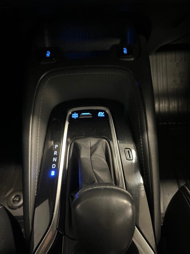 2021 TOYOTA COROLLA - 26