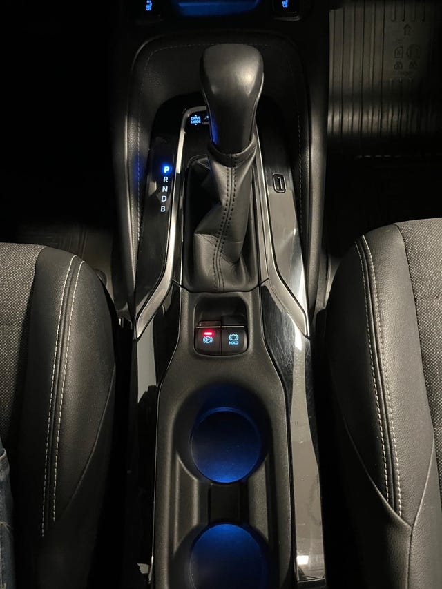 2021 TOYOTA COROLLA - 25
