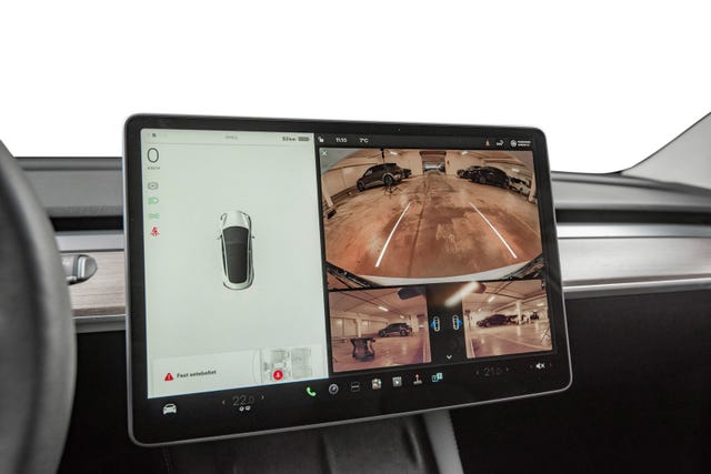 2022 TESLA MODEL 3 - 20