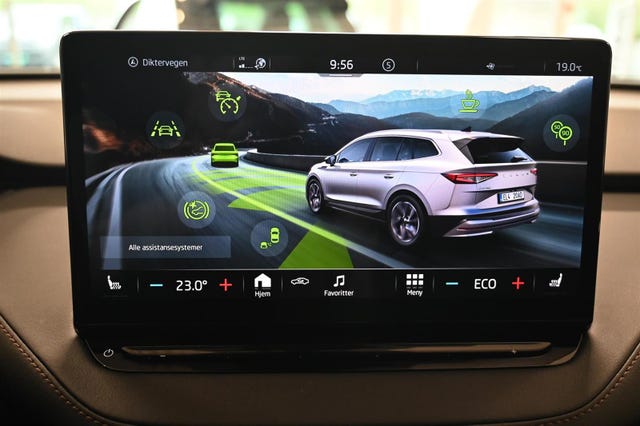 2022 SKODA ENYAQ - 28