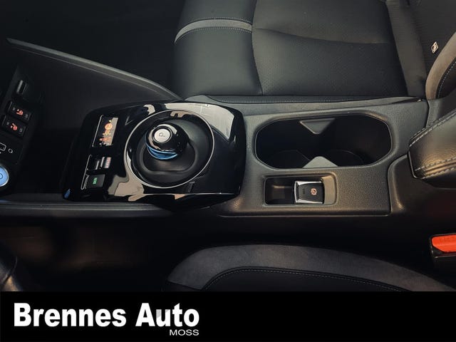 2019 NISSAN LEAF - 27