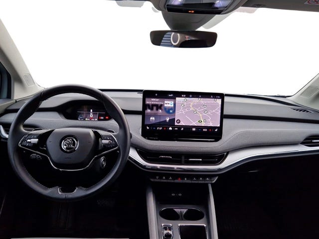TMBLE9NY8NF048996 2022 SKODA ENYAQ-4
