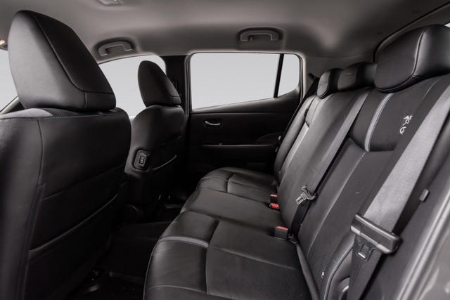 2019 NISSAN LEAF - 28