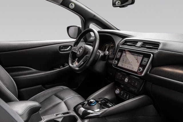 2019 NISSAN LEAF - 16