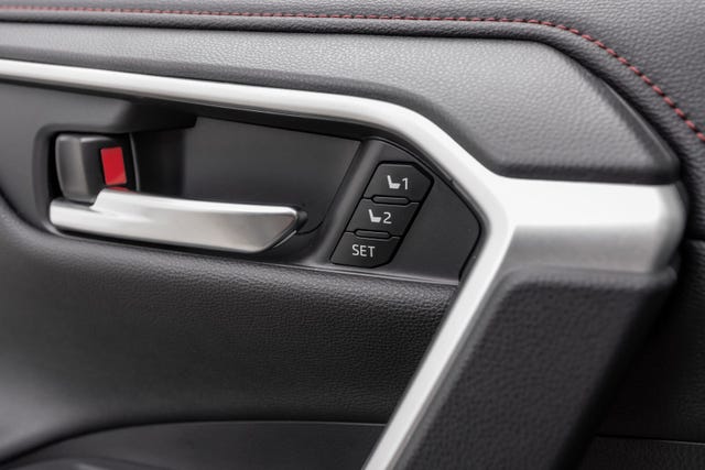 2021 TOYOTA RAV4 - 12