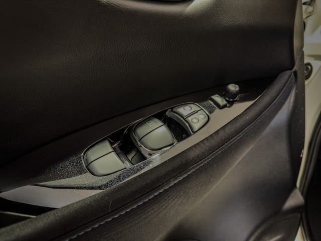 2019 NISSAN LEAF - 13