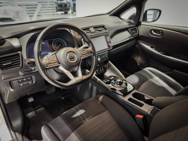 2019 NISSAN LEAF - 8