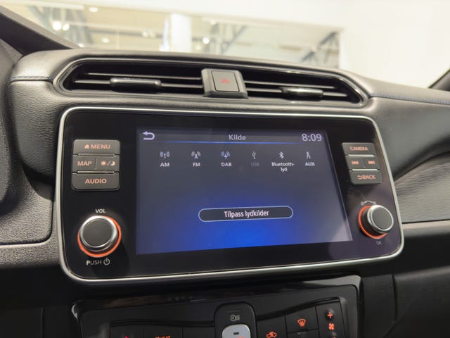 2019 NISSAN LEAF - 21