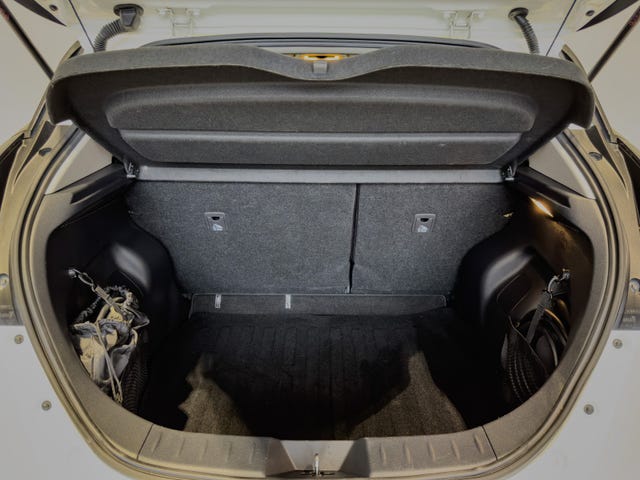 2019 NISSAN LEAF - 27
