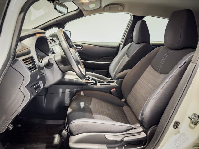 2019 NISSAN LEAF - 7