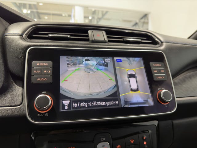 2019 NISSAN LEAF - 24