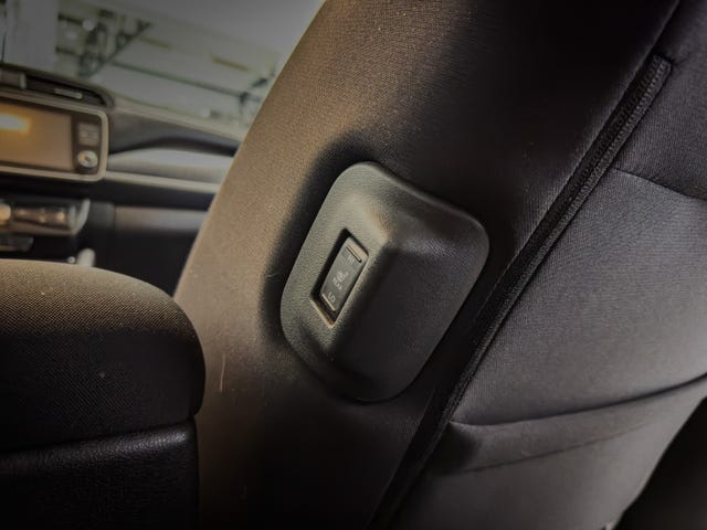2019 NISSAN LEAF - 12