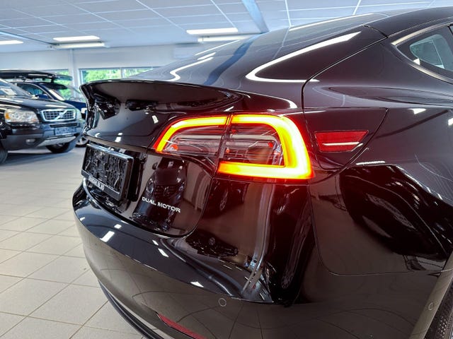2022 TESLA MODEL 3 - 12