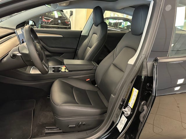 2022 TESLA MODEL 3 - 33
