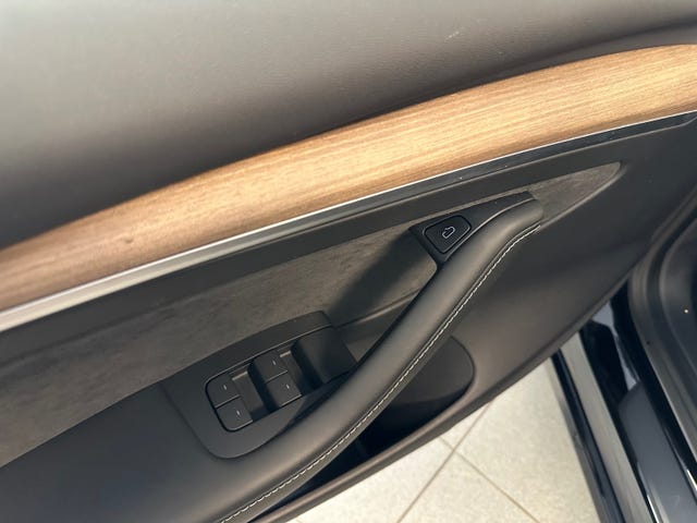 2022 TESLA MODEL 3 - 32