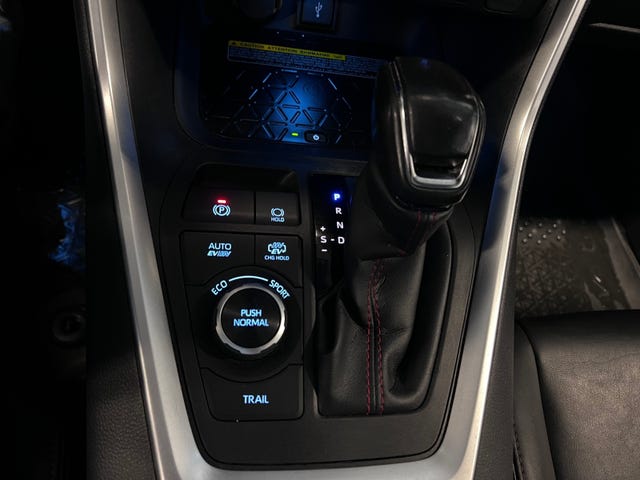 2021 TOYOTA RAV4 - 30
