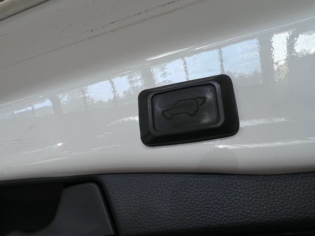 2021 TOYOTA RAV4 - 21
