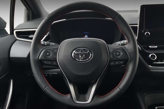 2022 TOYOTA COROLLA - 12
