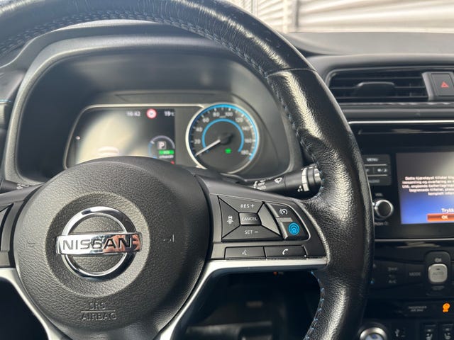 2019 NISSAN LEAF - 22