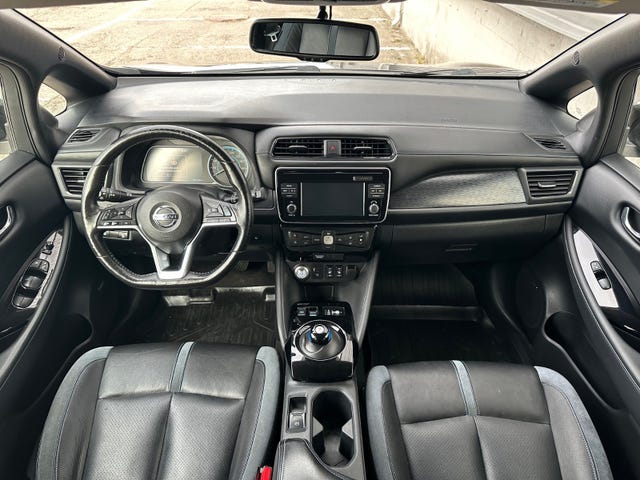 2019 NISSAN LEAF - 17