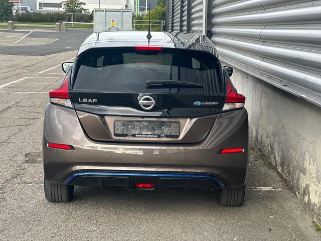 SJNFAAZE1U0032069 2019 NISSAN LEAF-4