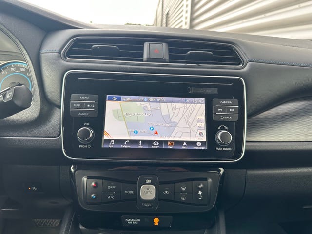 2019 NISSAN LEAF - 28