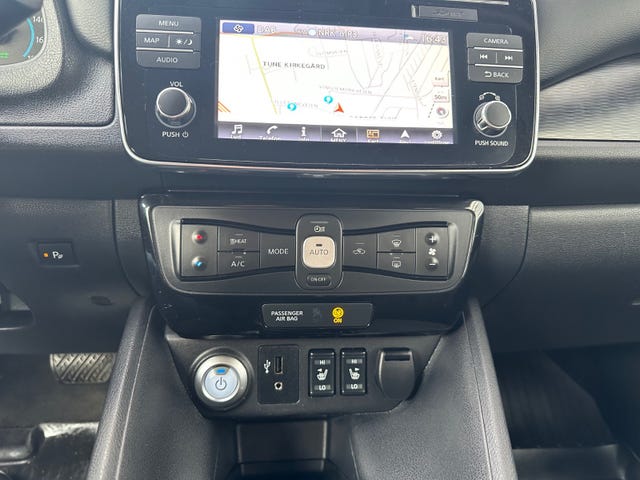 2019 NISSAN LEAF - 29