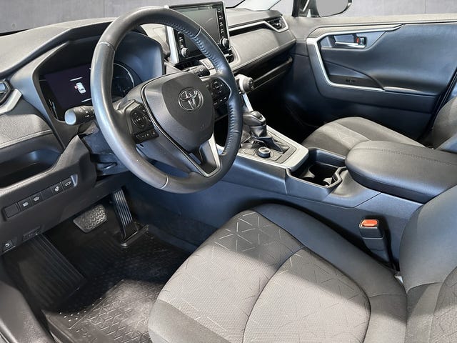 2021 TOYOTA RAV4 - 11