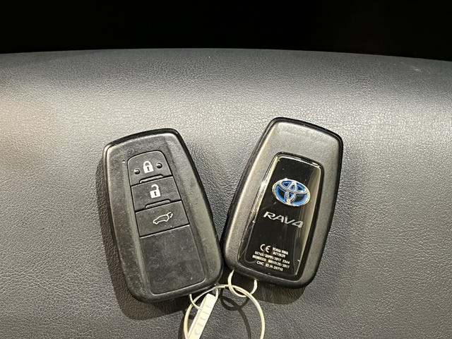 2021 TOYOTA RAV4 - 31