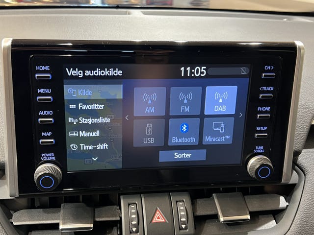 2021 TOYOTA RAV4 - 26