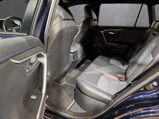 2021 TOYOTA RAV4 - 17