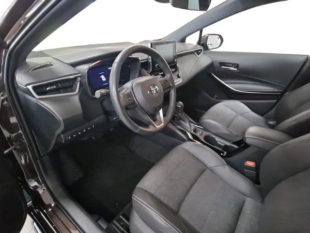 2022 TOYOTA COROLLA - 11