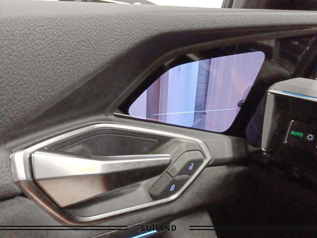 2024 AUDI Q8 - 31