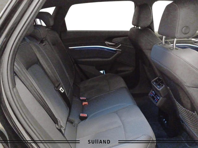 2024 AUDI Q8 - 18