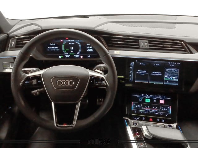 2024 AUDI Q8 - 12
