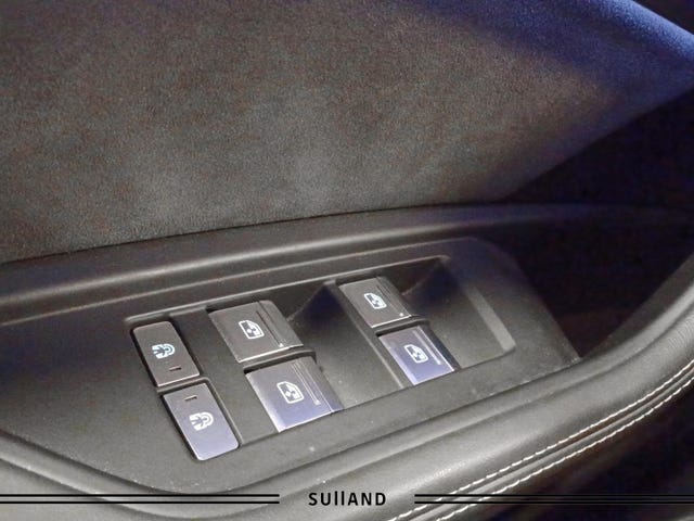 2024 AUDI Q8 - 30