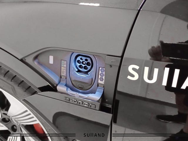 2024 AUDI Q8 - 20