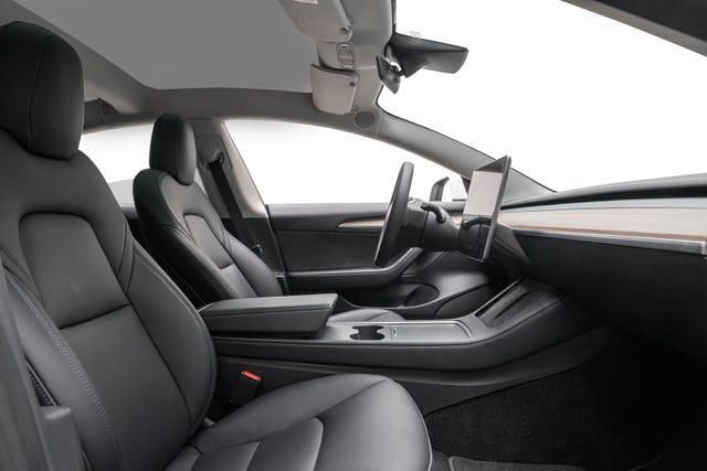 2022 TESLA MODEL 3 - 29