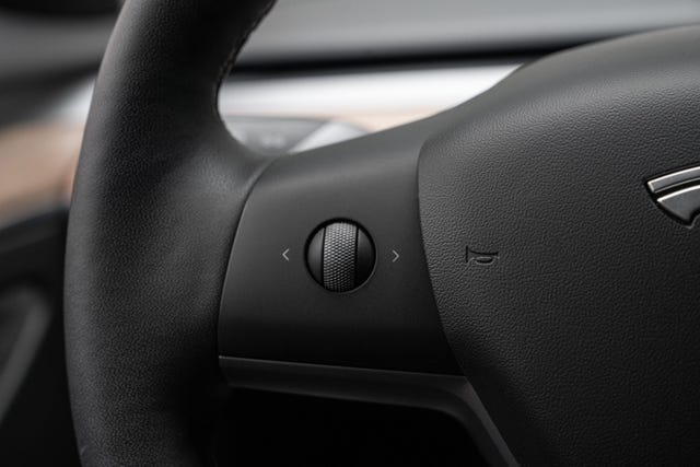 2022 TESLA MODEL 3 - 13
