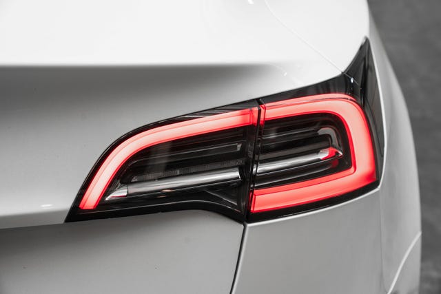2022 TESLA MODEL 3 - 7